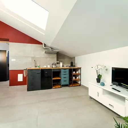 La Corte - Mansarda 8 * Novara