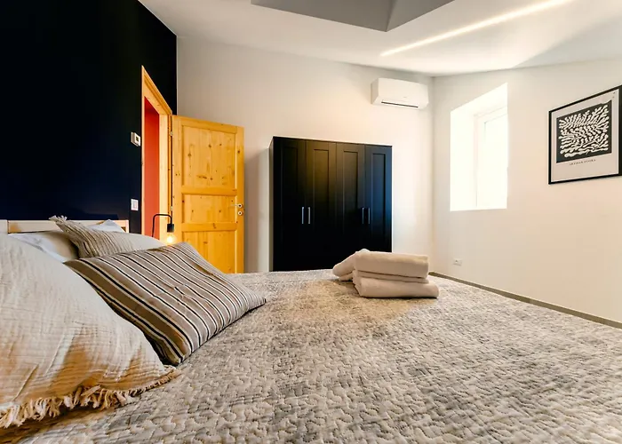 Lejlighed La Corte - Mansarda 8 *